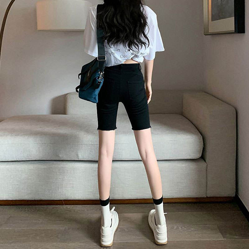 شورت جينز أسود قصير للنساء، خف - مراجعة Cycling Shorts For Commute وسعره